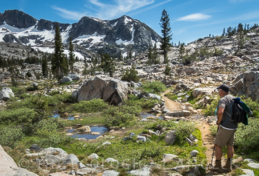 Backpacking over Dorothy Pass along the Pacific Crest Trail in Yosemite National Park